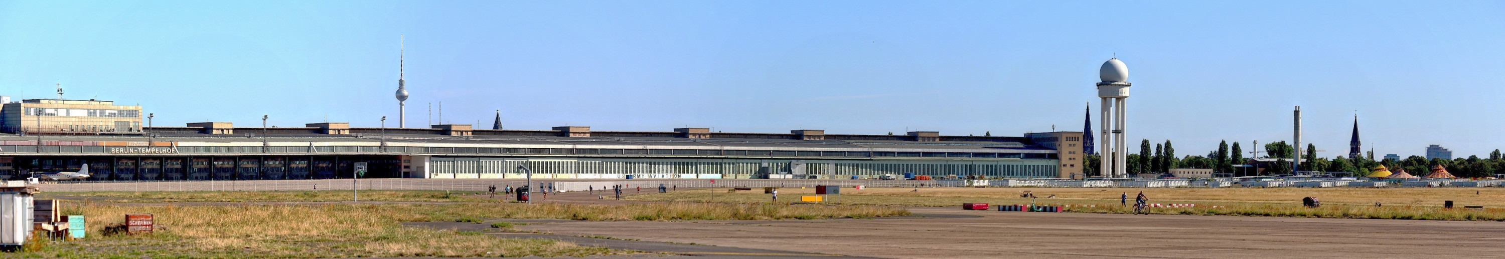 Ehemaliger Zentral - Flughafen Tempelhof