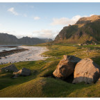 Der Strand von Uttakleiv auf den Lofoten